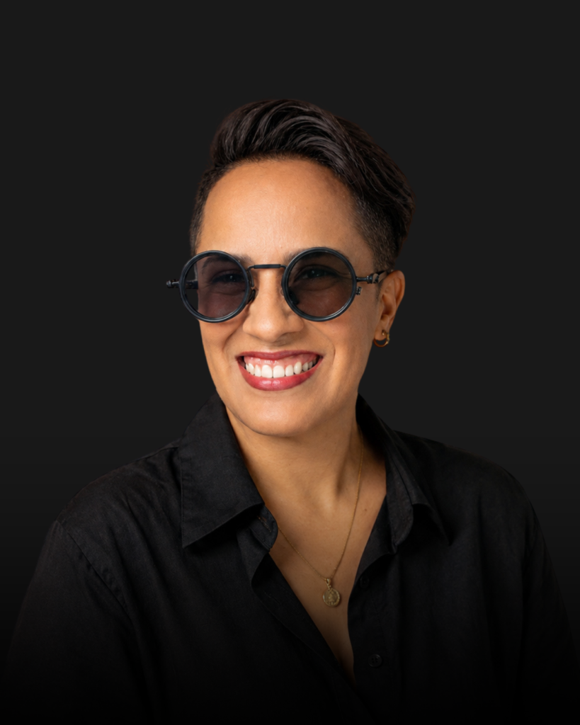 Evelyn R Moreira